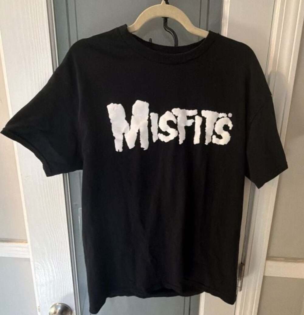 The Misfits Crimson Ghost Fiend Skull Logo Punk Band T-Shirt Black Size Large